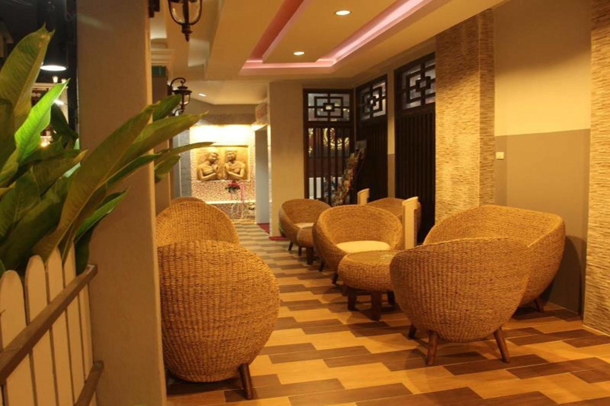 Home Place Hotel Chiang Mai Exterior foto